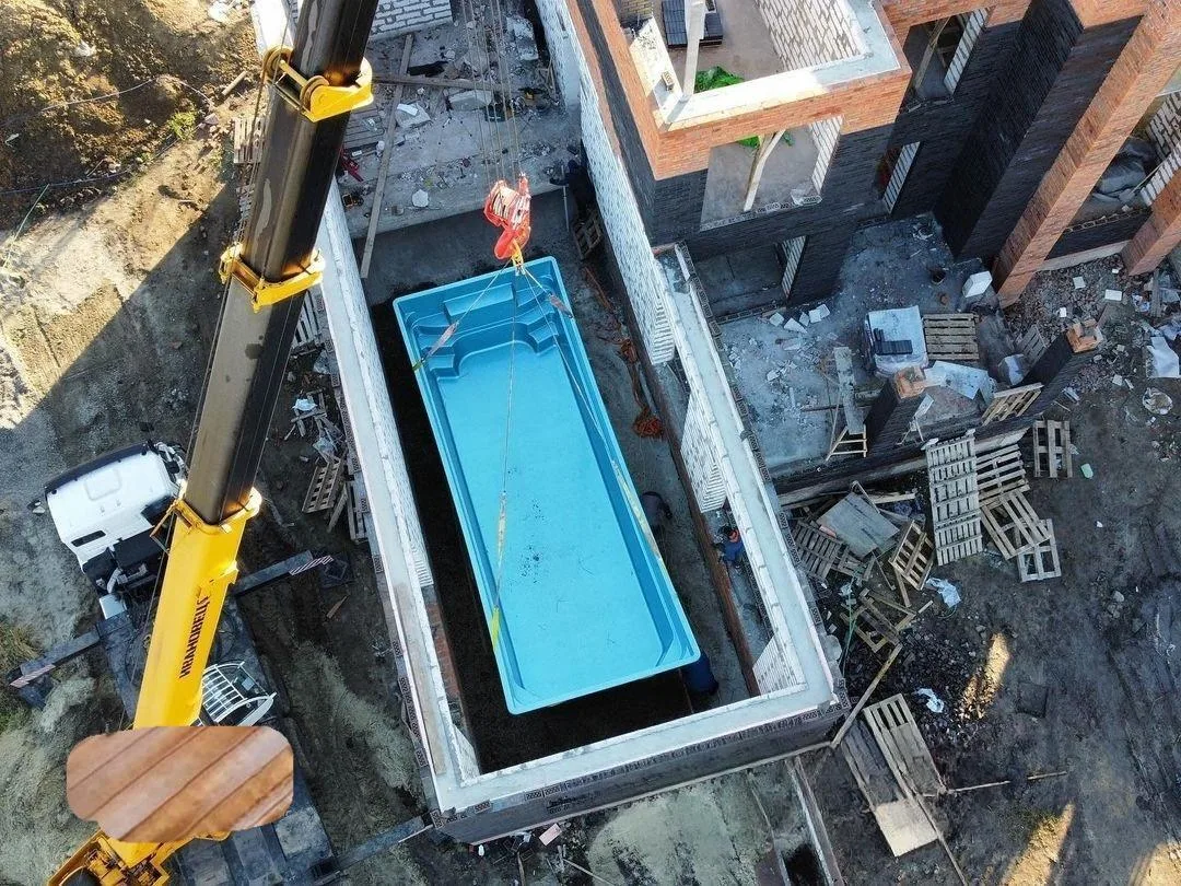 Laguna 9 — зона отдыха у бассейна в Можайске